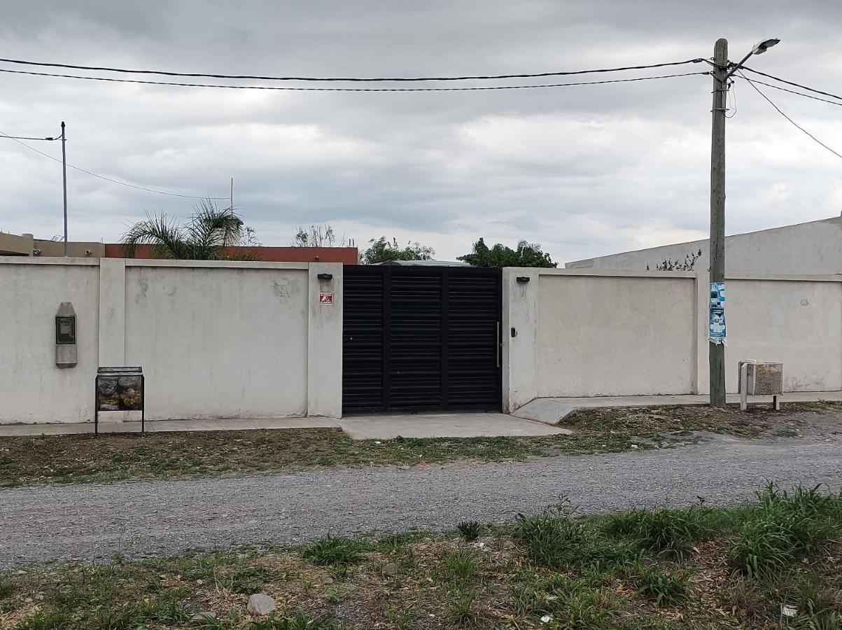 Cabanas Mundo Al Reves La Silleta Exterior photo